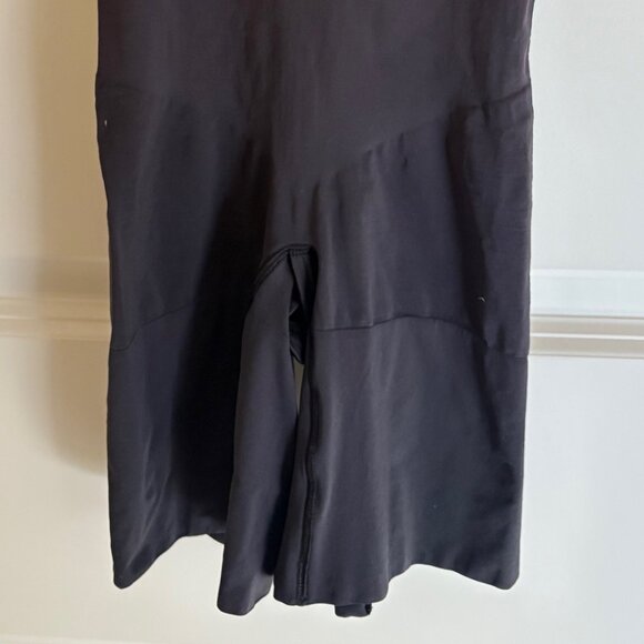 NWT Spanx Shape My Day Open Bust Mid Thigh Bodysuit Shapewear Black Size Small - Picture 4 of 9